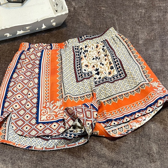 Lulus Moments in Mykonos Orange Scarf Print Shorts - Size Medium - Picture 1 of 5